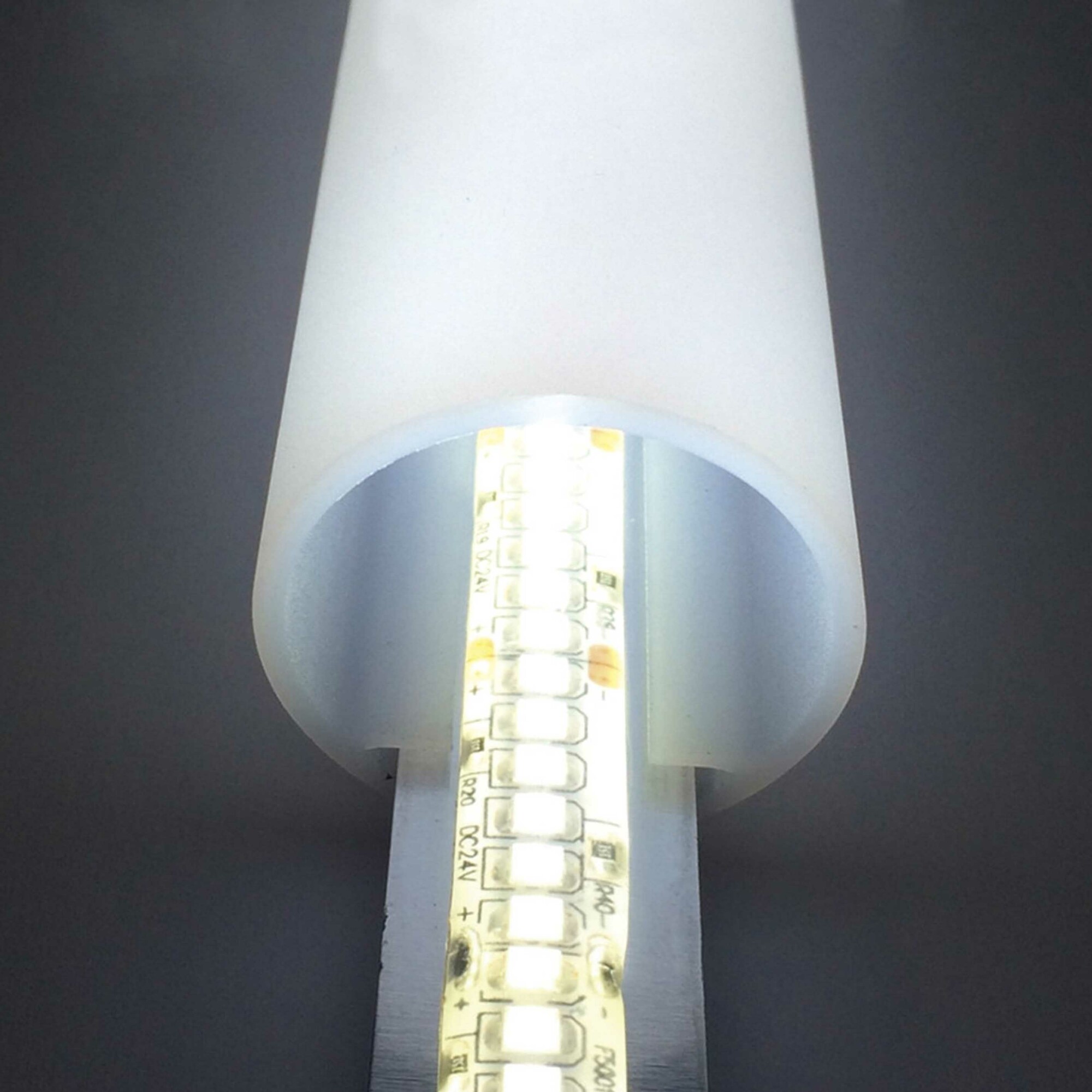 led profile Oslo 40 Luz Negra